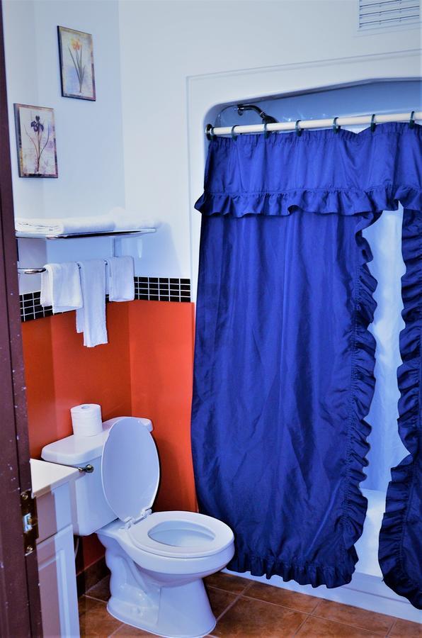 Royal Windsor Motel מראה חיצוני תמונה