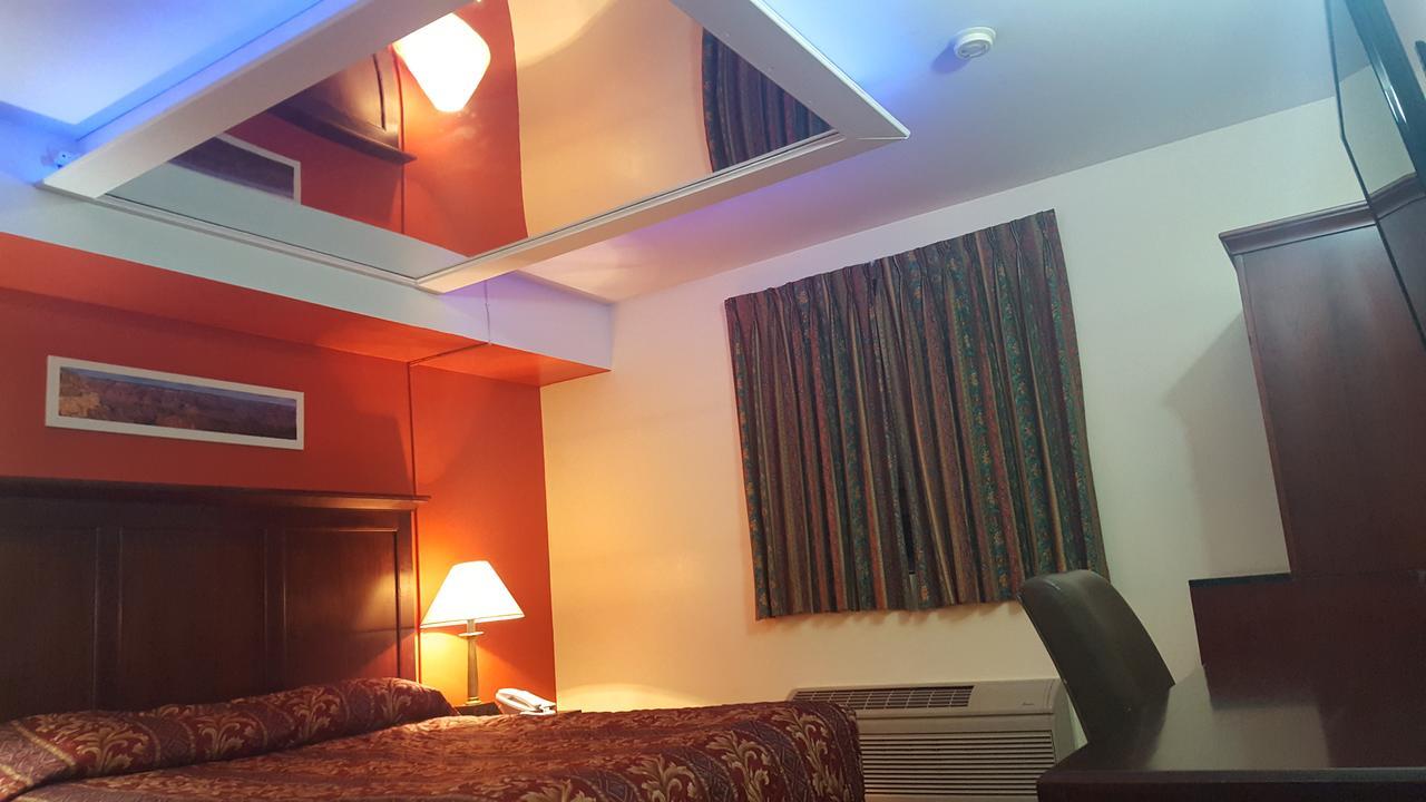 Royal Windsor Motel מראה חיצוני תמונה